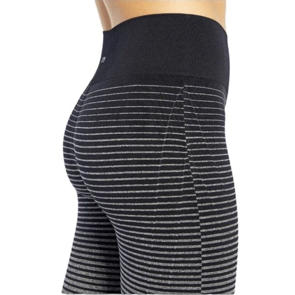 Marika Seamless Striped Ombré Dip Dye Yoga Leggings - Picture 1 of 8